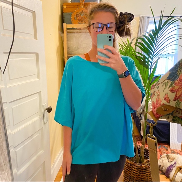 Deva • ocean blue vintage boxy crepe top - Picture 9 of 9